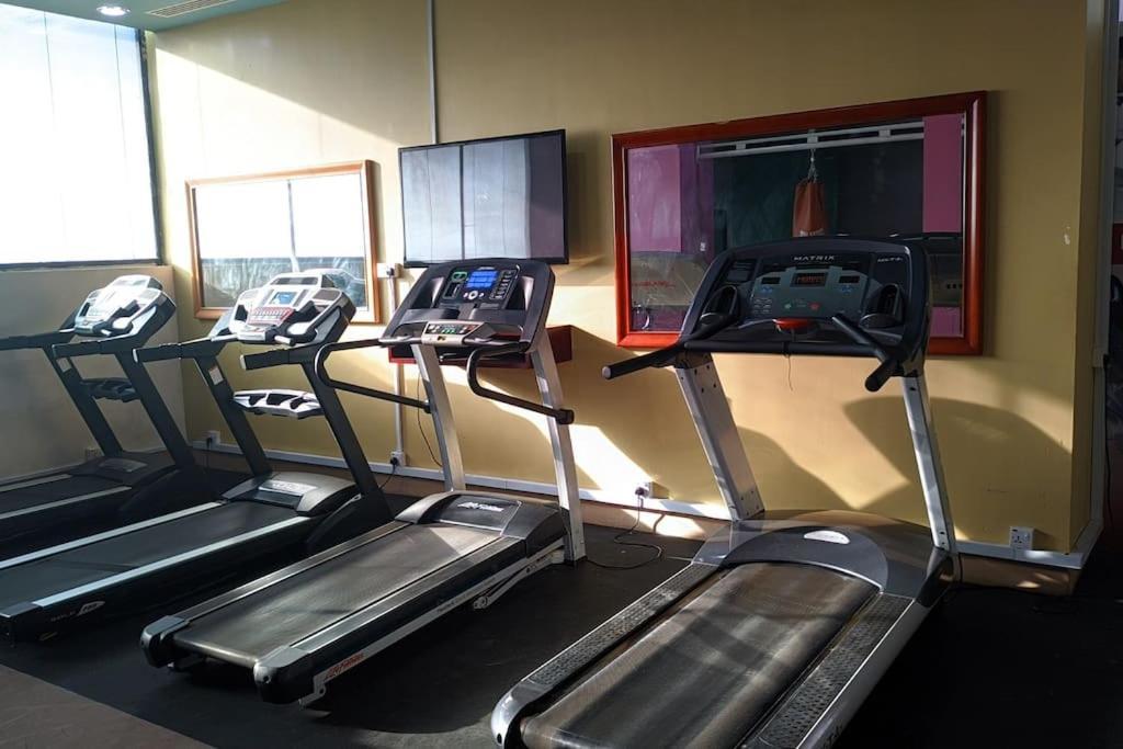A Lovely Studio Apartment With Gym And Pool Access Dar es Salaam Exterior photo